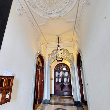 Cavour 2 bedrooms apartment Rome Buitenkant foto