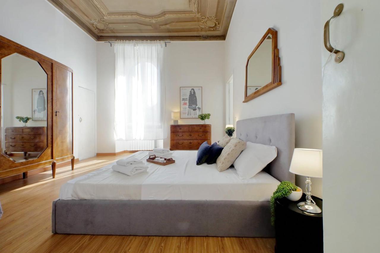 Cavour 2 bedrooms apartment Rome Buitenkant foto