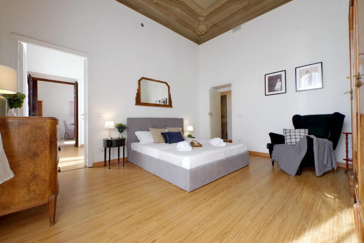 Cavour 2 bedrooms apartment Rome Buitenkant foto