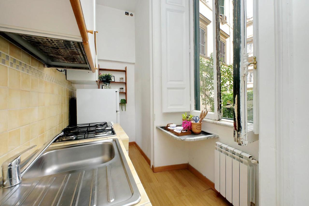 Cavour 2 bedrooms apartment Rome Buitenkant foto